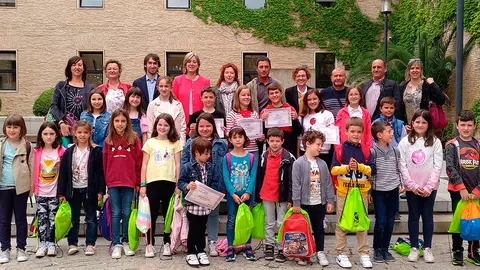 Alumnos del CRA Los Ba&ntilde;ales