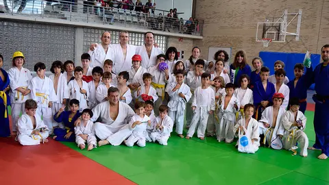 Los j&oacute;venes judokas del Shogun se lo pasaron en grande