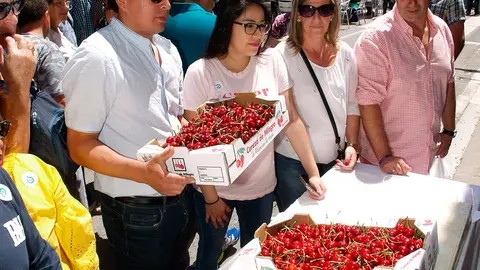 Foto Archivo: D&iacute;a de la Cereza en Milagro