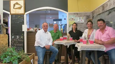 Ferm&iacute;n Corella, Tom&aacute;s Aguado, &Oacute;scar Rubio, Adri Cord&oacute;n y Valentina