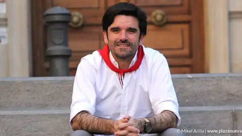 Larrarte asegura que en su grupo, I-E, no est&aacute;n &ldquo;nerviosos&rdquo; ni interesados en empezar &ldquo;una carrera electoral largu&iacute;sima&rdquo;