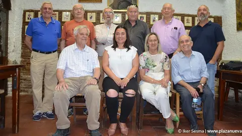 Mar&iacute;a Herrera junto a los tudelanos populares de a&ntilde;os anteriores