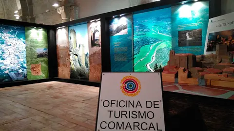 La oficina comarcal de Luesia se alberga en un templo del siglo XIII convertido tambi&eacute;n en museo y centro cultural.