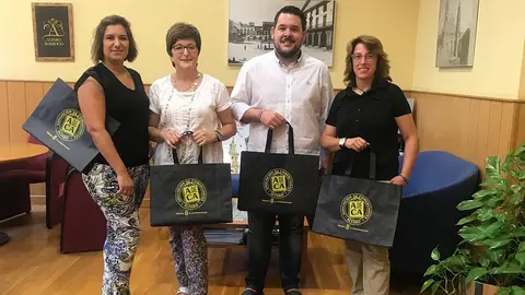 Estas son las bolsas que se regalar&aacute;n en septiembre y octubre