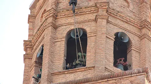 Ablitas renovaci&oacute;n campanas Virgen del Rosario 4