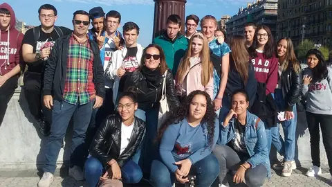 Alumnos del IES Alhama en su visita a San Sebasti&aacute;n