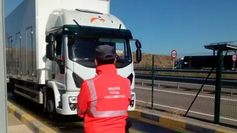 Polic&iacute;a Foral ha desarrollado una campa&ntilde;a intensiva de control de veh&iacute;culos pesados