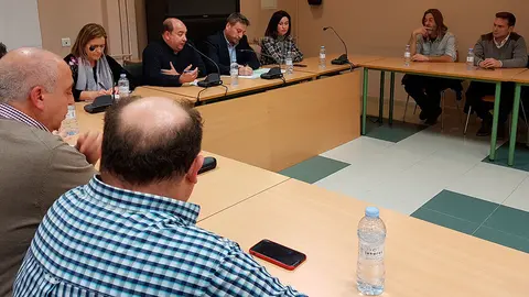 Reuni&oacute;n con Cinco Villas