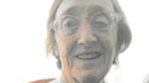 Mar&iacute;a Alicia Gasca Izurzu