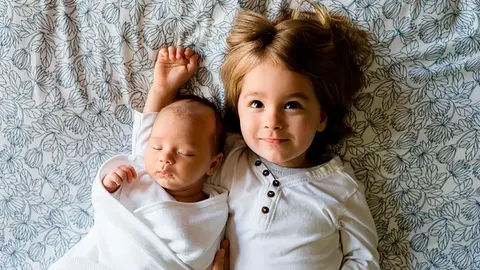 &iexcl;Se puede ense&ntilde;ar a un hijo a ser feliz!