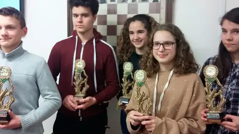 Campeones del campeonato que concluy&oacute; en Alfaro
