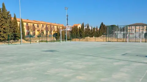 As&iacute; ha quedado la nueva pista exterior de la Ciudad Deportiva de Ejea