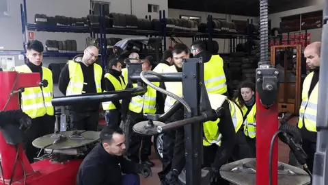 Desguaces DN, junto con el SNE, dise&ntilde;an el primer curso de formaci&oacute;n para Centros Autorizados de Tratamiento de Veh&iacute;culos fuera de uso de Espa&ntilde;a