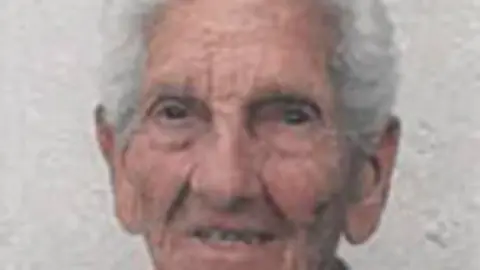 Mar&iacute;a-Fern&aacute;ndez-Guardia