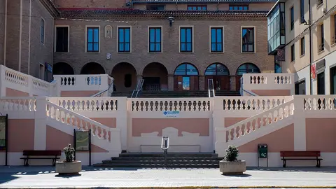 Finalizadas las actuaciones de restauraci&oacute;n en la escalinata de la plaza de San Francisco  