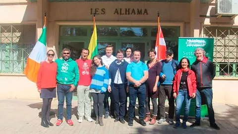 Foto de grupo en el IES Alhama