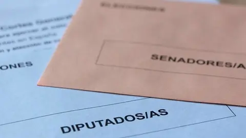 vota votar voto elecciones urna correo correos papeletas