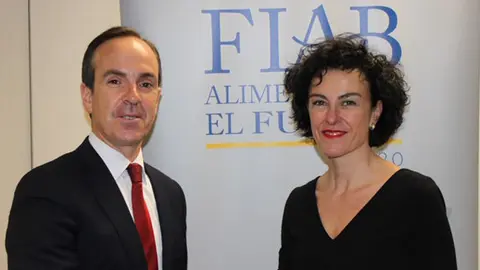 Cristina Lecumberri de ALINAR y Mauricio Garc&iacute;a de Quebedo de FIAB