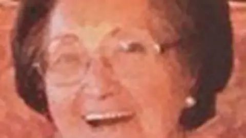 María Luisa Navaz Remírez