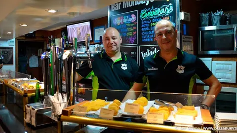 Los hermanos &Oacute;scar y Jes&uacute;s Visanzay del Bar Moncayo II, Tabernero popular 2019