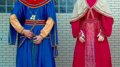Herodes y Herod&iacute;as, nuevos gigantes en goma de la Comparsa Perrinche