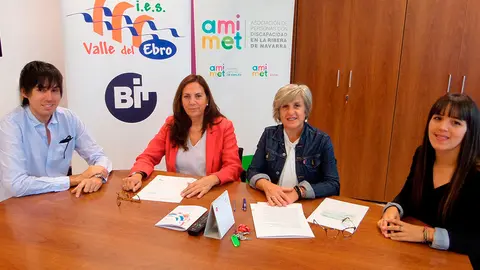 Fima de convenio IES Valle del Ebro y Amimet