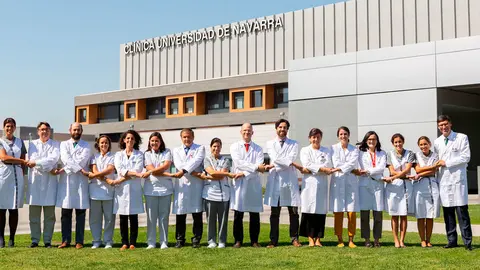 Especialistas de la Clinica Universi dad de Navarra muestran su apoyo a la campaña internacional para concienciar sobre el cáncer ginecológico