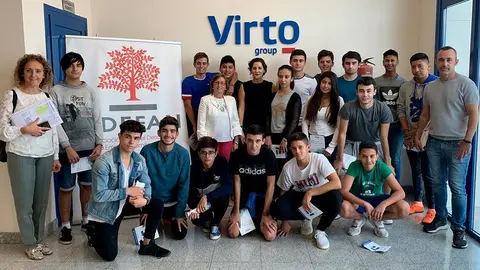 Cerca de 40 alumnos de 4&ordm; curso de la ESO del IESO Reyno de Navarra de Azagra visit&oacute; la empresa Ultracongelados Virto
