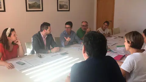 Momento de la asamblea en la sede de la Comarca de Tarazona y el Moncayo
