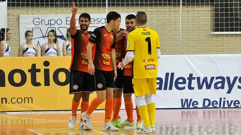 Lemine, autor del pase, celebra el segundo gol navarro