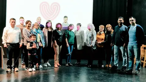 En esta sesi&oacute;n, se estableci&oacute; el compromiso de continuar trabajando para el fomento de la convivencia intercultural con una hoja de ruta consensuada entre todas las personas asistentes