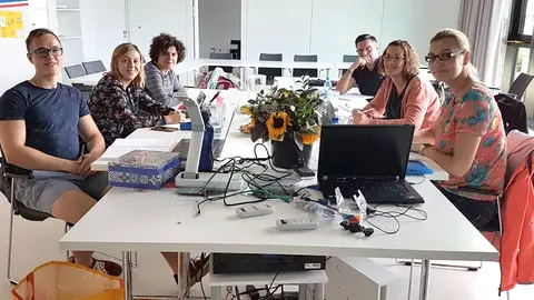 La profesora Ester Gallardo con otros profesores europeos participantes