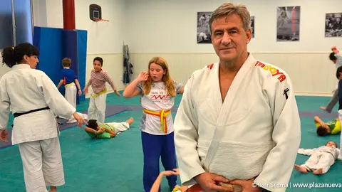 El profesor F&eacute;lix Pastor en el gimnasio Shogun