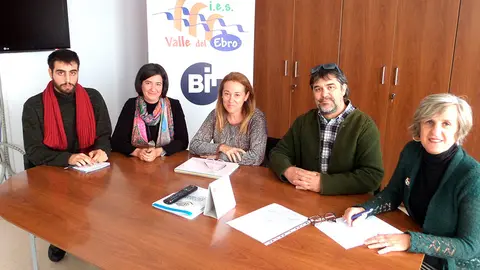 El Centro Educativo IES Valle del Ebro amplía su programa Tiempo Fuera firmando con el Centro Padre Lasa de Tudela.