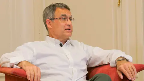 Dr. Luis Forga, jefe del Servicio de Endocrinología y Nutrición en el Complejo Hospitalario de Navarra y presidente de la Sociedad Navarra de Endocrinología y Nutrición