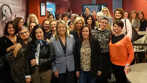 40 mujeres profesionales se reunieron en Tudela en torno a la igualdad