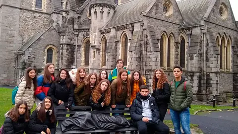 El alumnado de 3&ordm; y 4&ordm; de ESO bilingüe del IES Valle del Ebro viajó a Dublín