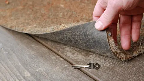 Llave debajo del felpudo