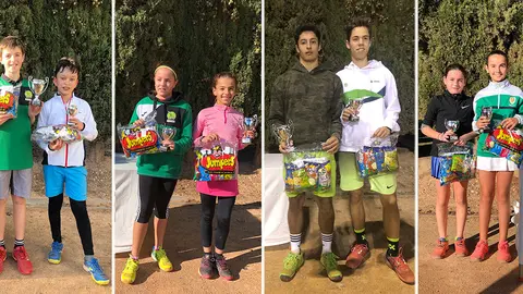 Los cuatro tenistas riberos galardonados con sus adversarios en la Final