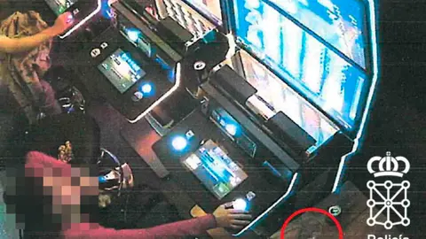 Momentos previos a que empezara a golpear la m&aacute;quina