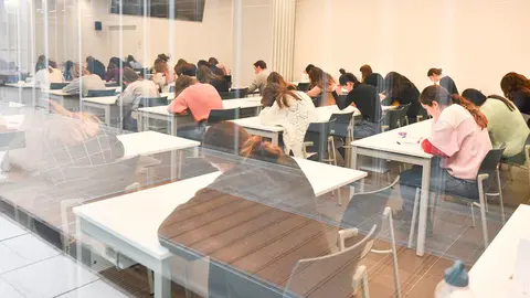 ex&aacute;menes examen oposiciones clase 3