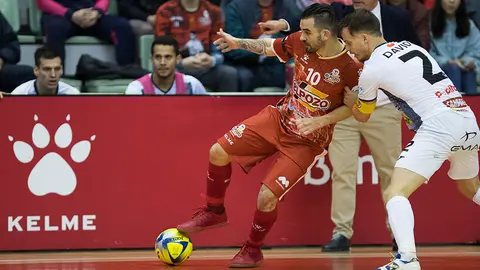 El Aspil-Jumpers Ribera Navarra FS ha vuelto de vac&iacute;o de su visita al Palacio de los Deportes de Murcia al caer por 2-1 