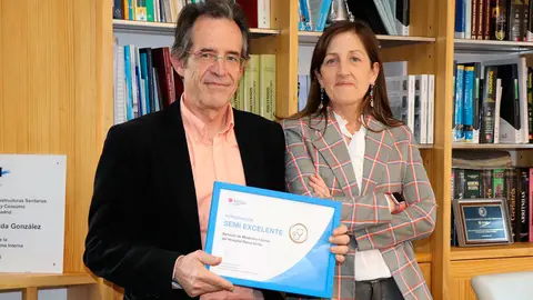 El jefe de Servicio del centro, &Aacute;ngel Luis Samp&eacute;riz, ha recogido esta semana en Madrid el sello que otorga la Sociedad Espa&ntilde;ola de esta especialidad cl&iacute;nica