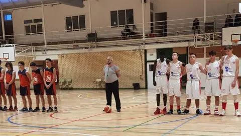 Antes del partido se guard&oacute; un minuto de silencio