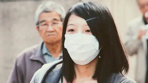 Esta semana las autoridades sanitarias de China han comunicado la transmisi&oacute;n del virus de Wuhan entre personas