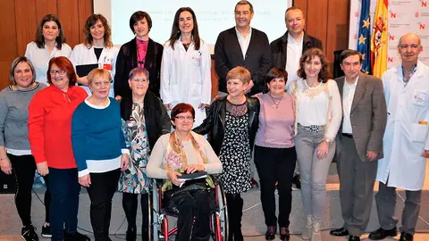 Foto de grupo del acto de despedida en el Hospital Reina Sof&iacute;a de Tudela
