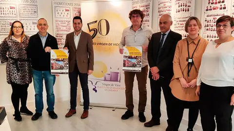 Presentaci&oacute;n de la exposici&oacute;n sobre el '50 aniversario del IES Virgen de Vico'
