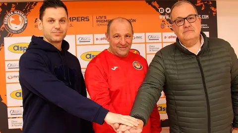 'Pato' firma su renovaci&oacute;n