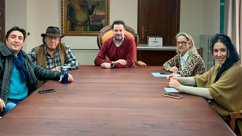 Encuentro entre la Federaci&oacute;n Gaz Kal&oacute; y el Ayuntamiento de Tudela