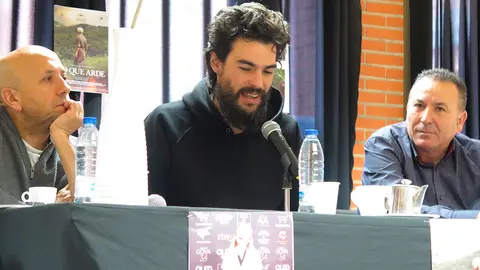 El director &Oacute;liver Laxe visit&oacute; a los alumnos del IES Valle del Ebro este jueves 1